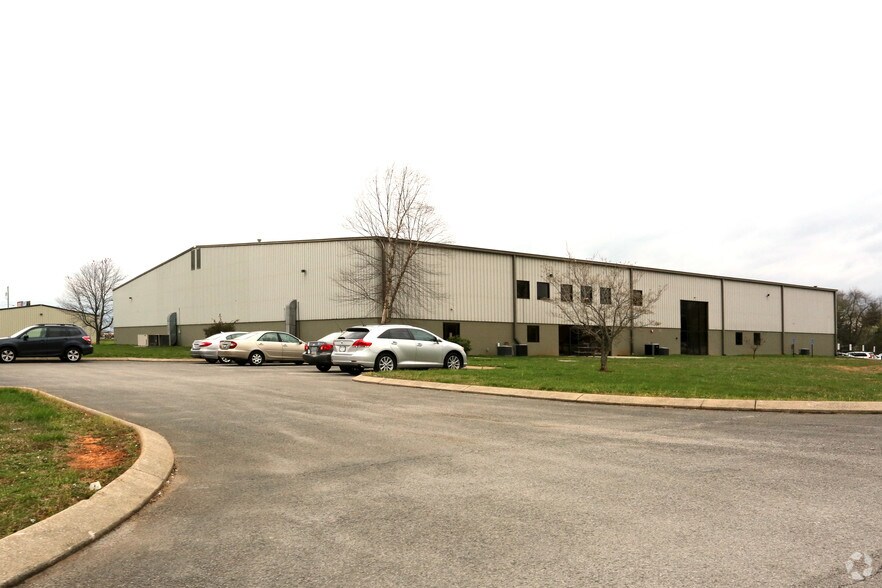 114 Corporate Ct, Bowling Green, KY à louer - Photo principale – Image 1 sur 3