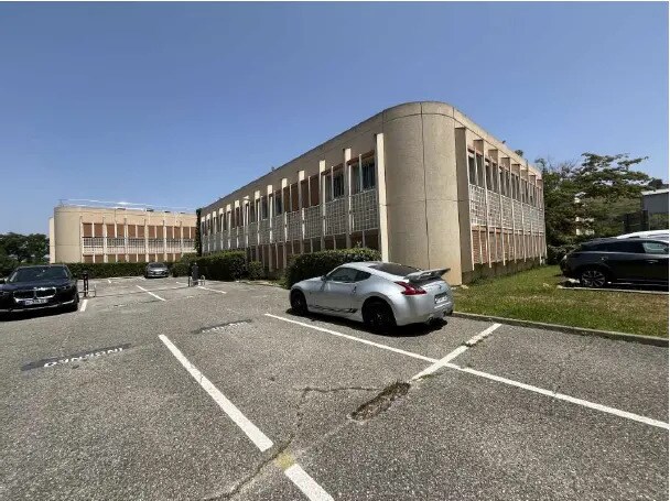 Bureau dans Vitrolles à louer Photo de l’immeuble– Image 1 sur 14