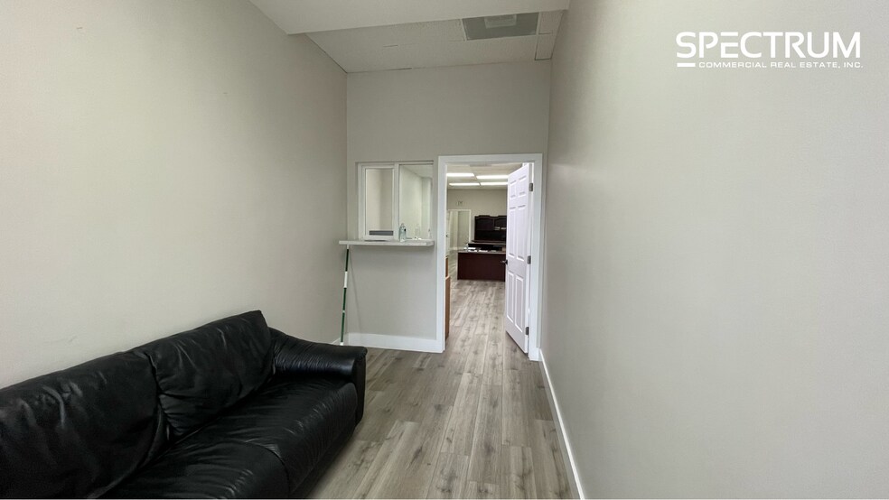 6315 Van Nuys Blvd, Van Nuys, CA à louer - Photo intérieure – Image 3 sur 5