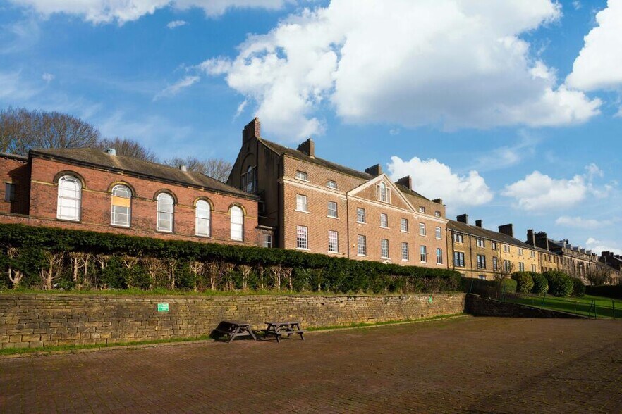 Fulneck, Pudsey à vendre - Photo de l’immeuble – Image 2 sur 12