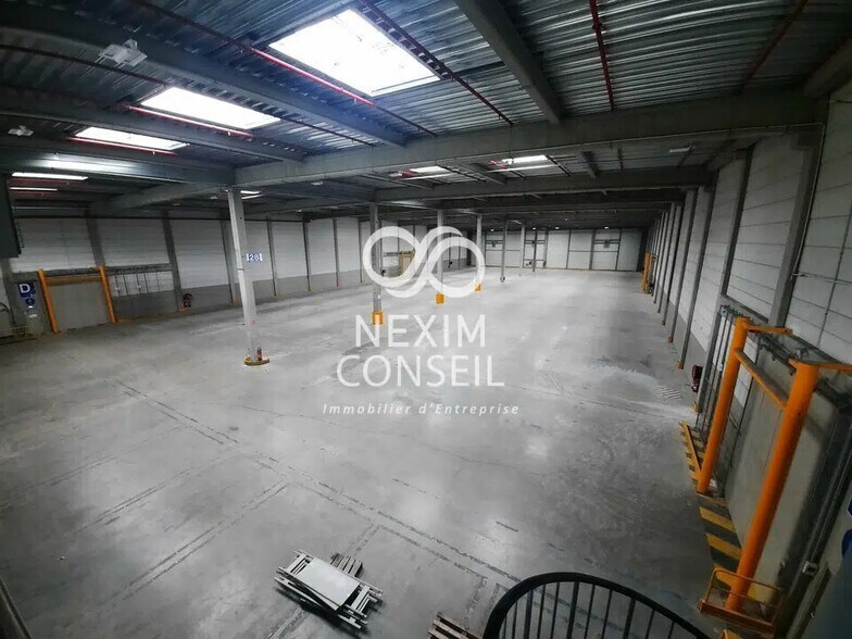 Industriel/Logistique dans SAINT-OUEN-L'AUMONE à louer - Photo de l’immeuble – Image 3 sur 4