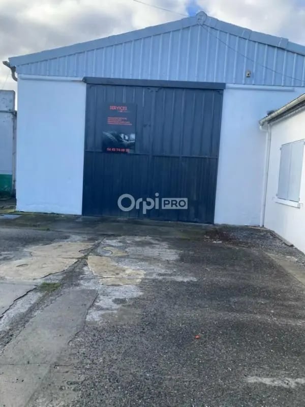 Industriel/Logistique dans CHASSIEU à louer Photo de l’immeuble– Image 1 sur 2