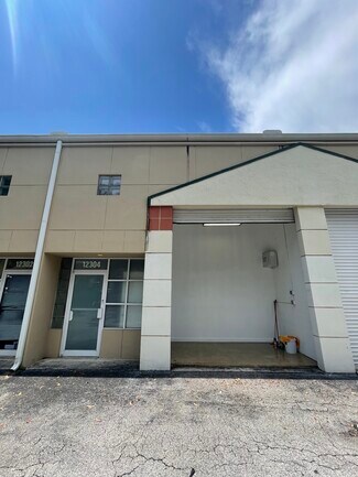 Plus de détails pour 12304 SW 132nd Ct, Miami, FL - Local d'activités à louer