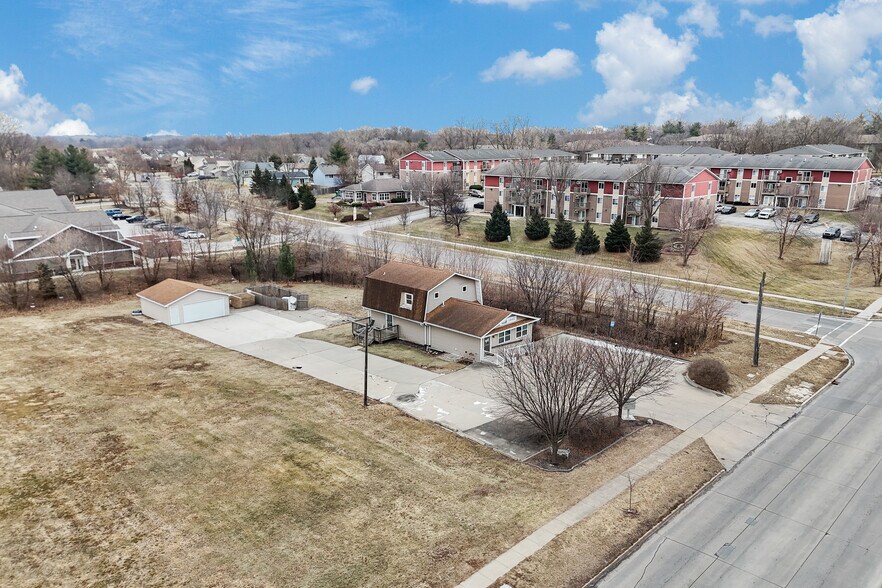 3161 SE 22nd St, Des Moines, IA à louer - Photo de l’immeuble – Image 3 sur 4