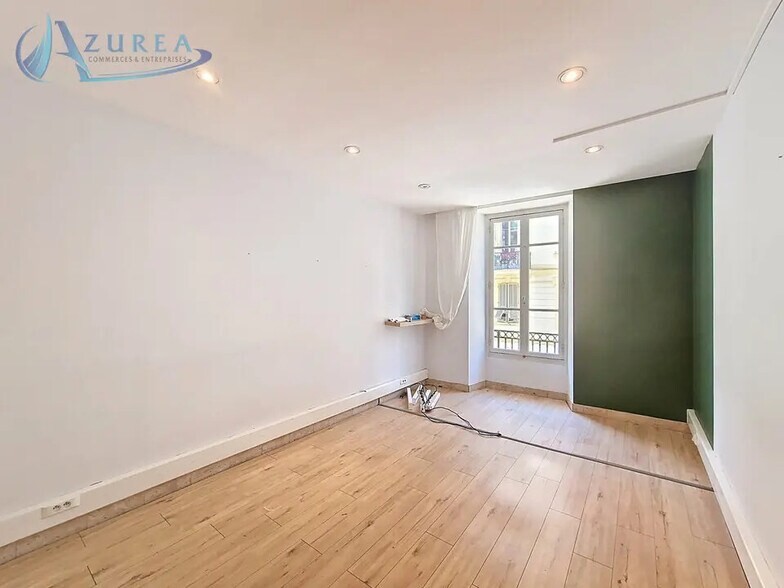 Bureau dans Nice à louer - Photo de l’immeuble – Image 2 sur 9