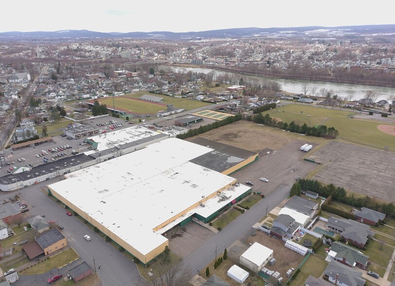 4th & Pacific Ave, West Pittston, PA à vendre - Photo de l’immeuble – Image 3 sur 23