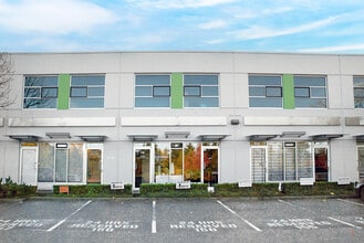 5589 Byrne Rd, Burnaby, BC à louer Photo intérieure– Image 1 sur 2