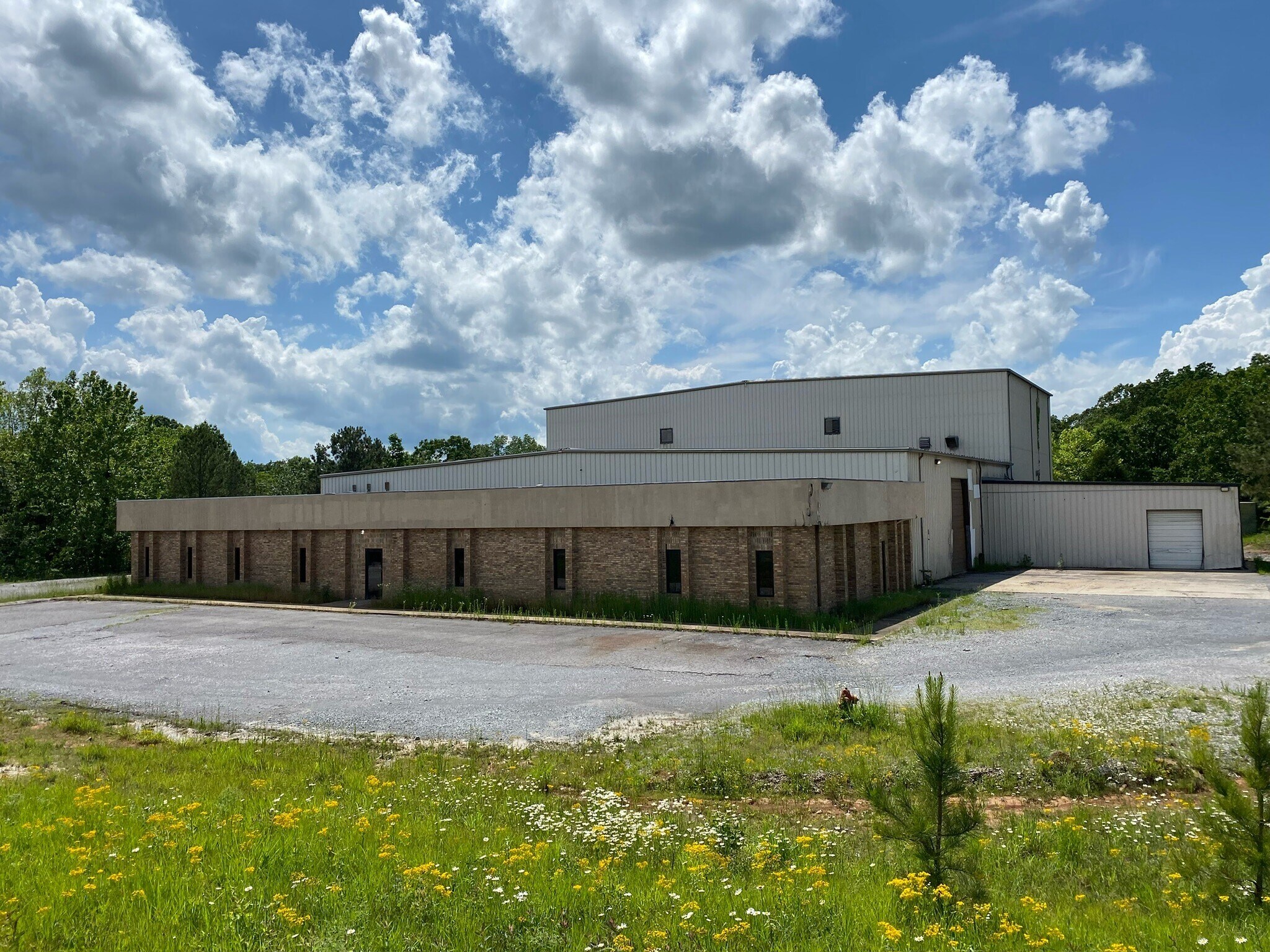 6936 Industrial Rd, Nunnelly, TN à louer Photo principale– Image 1 sur 20