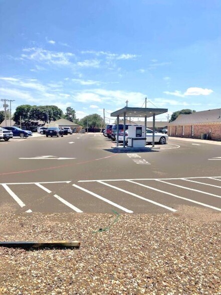 3105 Olton Rd, Plainview, TX à vendre - Photo de l’immeuble – Image 2 sur 5