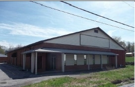 Plus de détails pour 300 W Mulberry St, Salem, IN - Local commercial à vendre