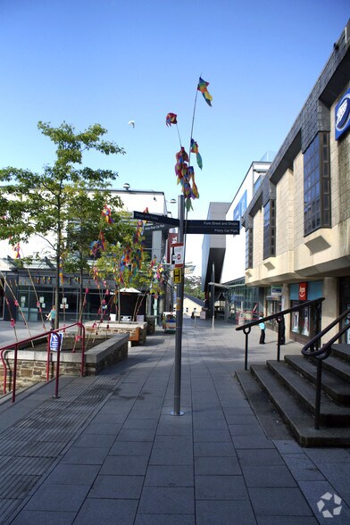 Trinity St, St Austell à louer - Photo de l’immeuble – Image 2 sur 17