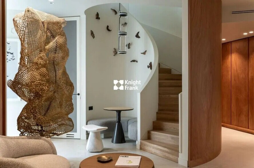 141 Rue De Rennes, Paris à vendre - Photo de l’immeuble – Image 2 sur 7