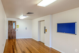 5211 W Broad St, Richmond, VA à louer Photo intérieure– Image 1 sur 20