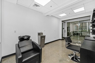 75 Pleasant St, Malden, MA à louer Photo intérieure– Image 2 sur 4