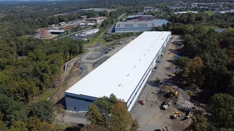 39 Police Dr, Goshen, NY à louer - Photo principale – Image 1 sur 13