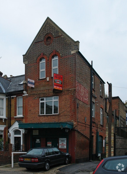 2 Bouverie Rd, Londres à louer - Photo principale – Image 1 sur 4