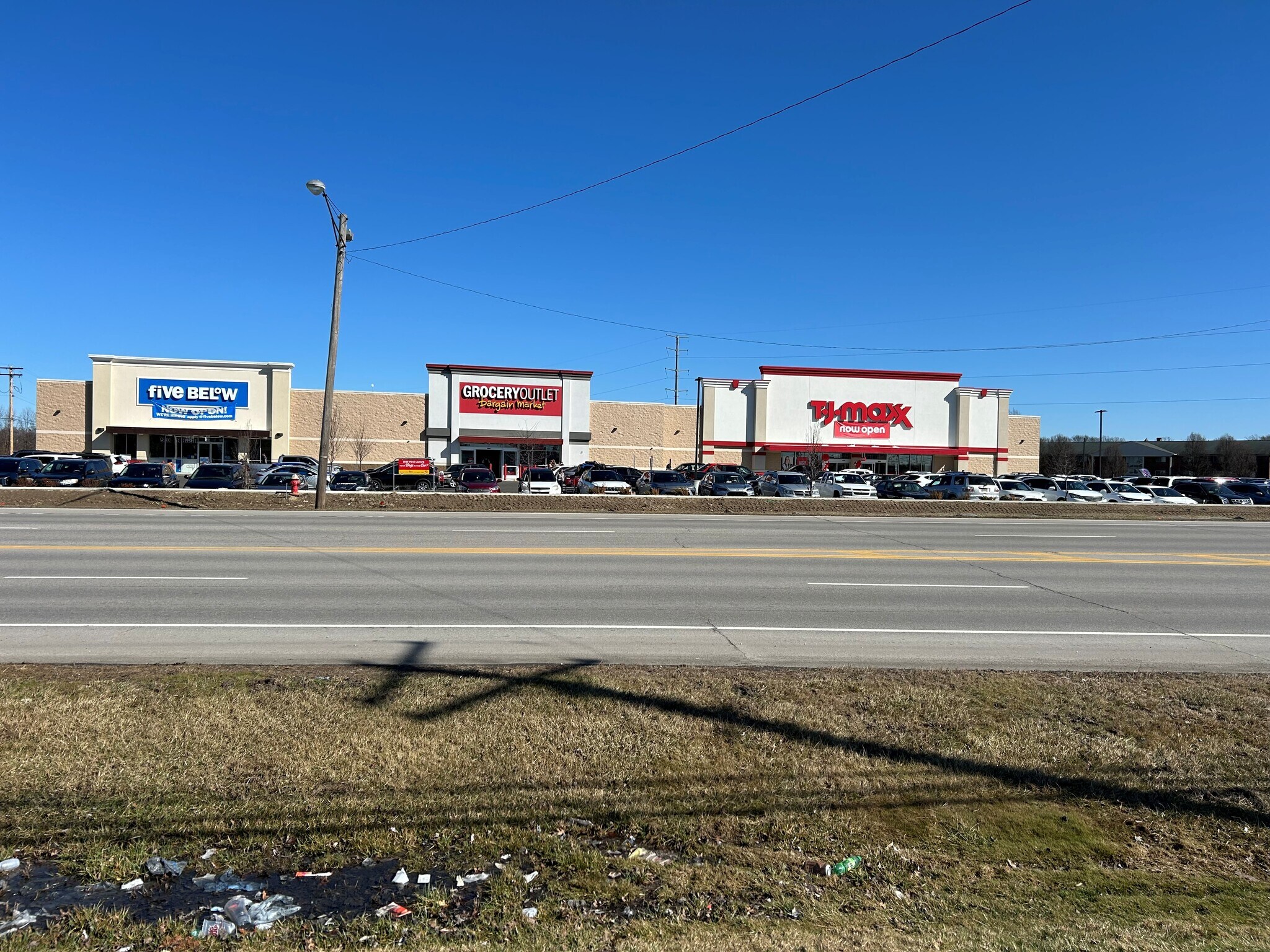 4415 Leavitt Rd, Lorain, OH à louer Photo principale– Image 1 sur 12