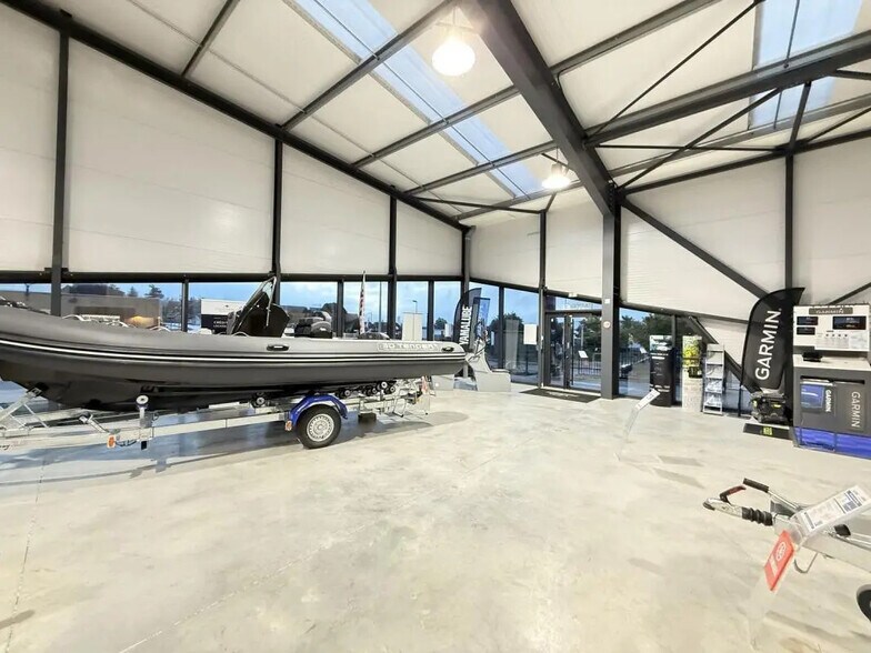 Local d'activités dans Arzon à vendre - Photo de l’immeuble – Image 2 sur 2