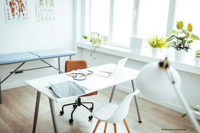 Plus de détails pour Bureau à vendre