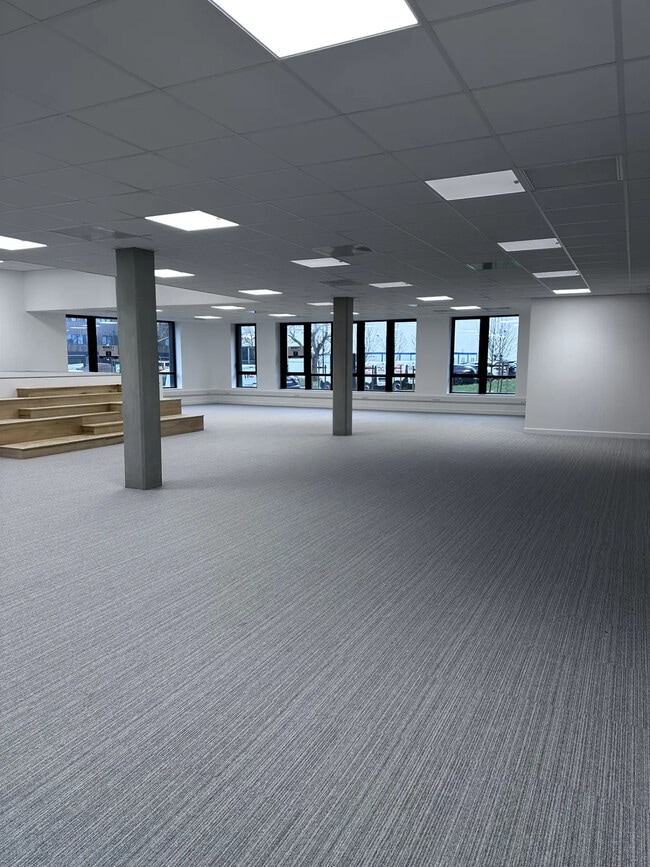 Plus de détails pour Bureau à louer