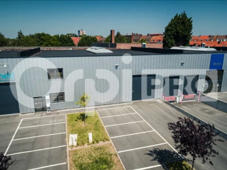 Industriel/Logistique dans Roncq à louer - Photo de l’immeuble – Image 3 sur 4