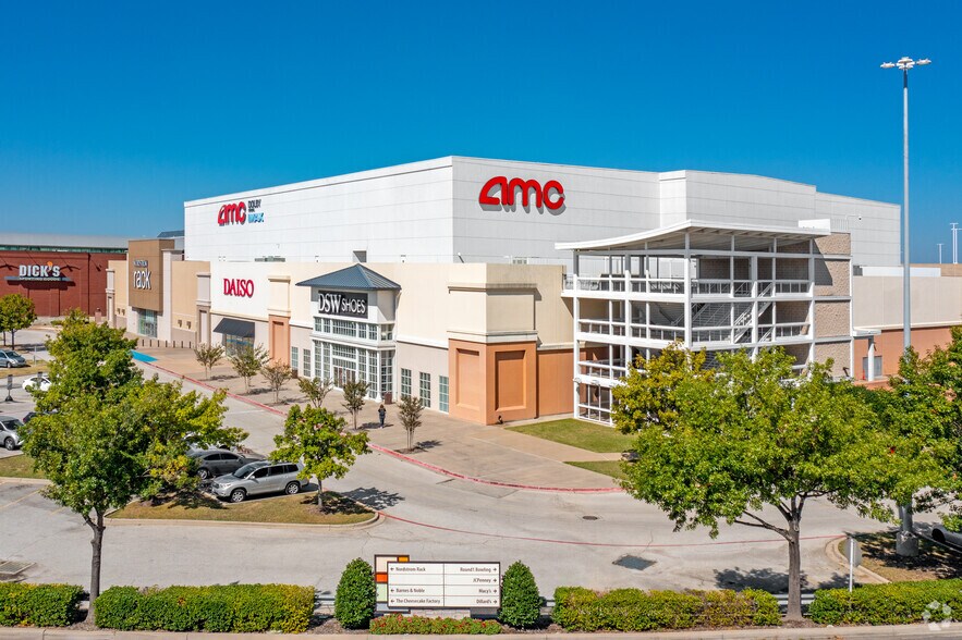 3811-3891 S Cooper St, Arlington, TX à louer - Photo de l’immeuble – Image 2 sur 10