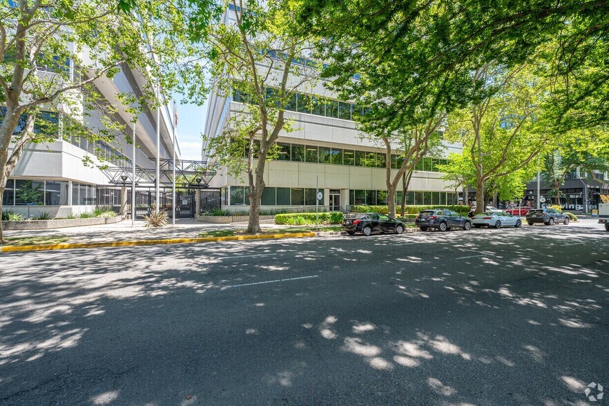 1515 S St, Sacramento, CA à louer - Photo de l’immeuble – Image 2 sur 21