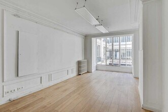 7 Rue Du Faubourg Montmartre, Paris à louer Photo intérieure– Image 1 sur 7