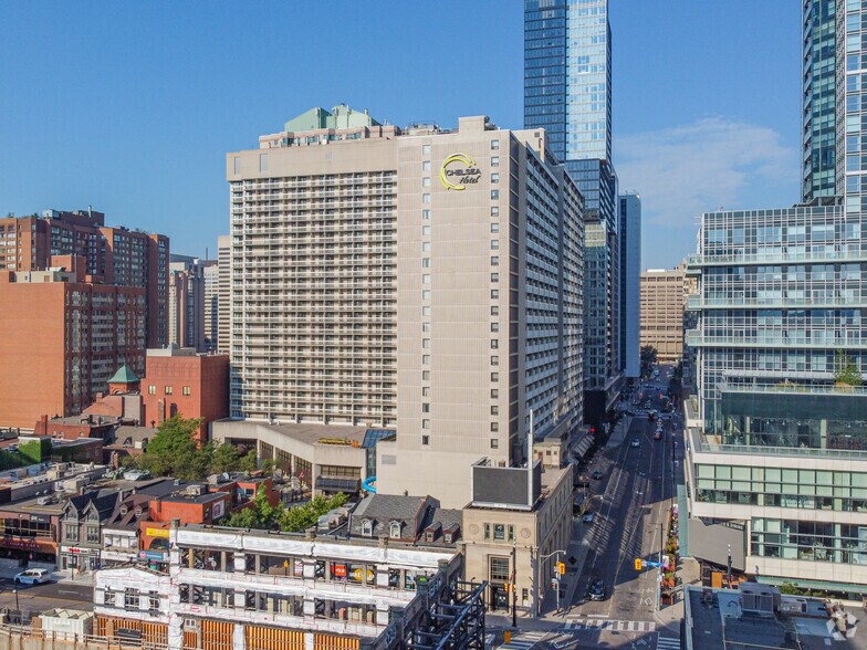 33 Gerrard St W, Toronto, ON à louer - Photo de l’immeuble – Image 2 sur 3