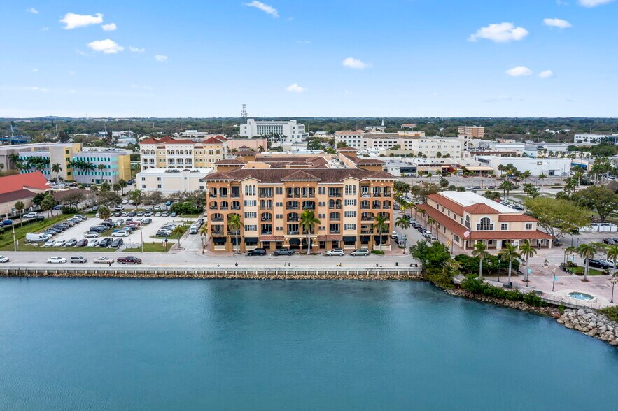 120-140 S Indian River Dr, Fort Pierce, FL à vendre - Photo de l’immeuble – Image 3 sur 74