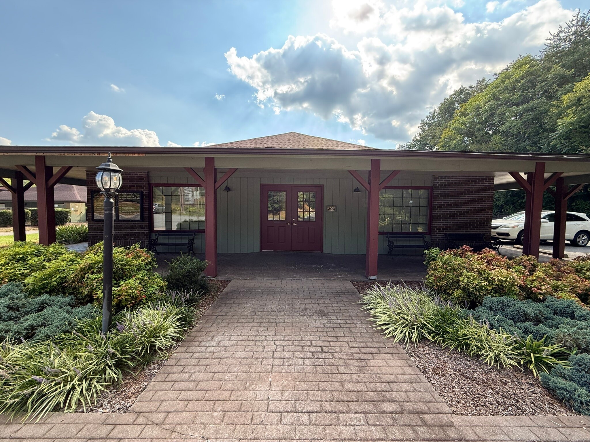 2700 S Roan St, Johnson City, TN à louer Photo intérieure– Image 1 sur 13