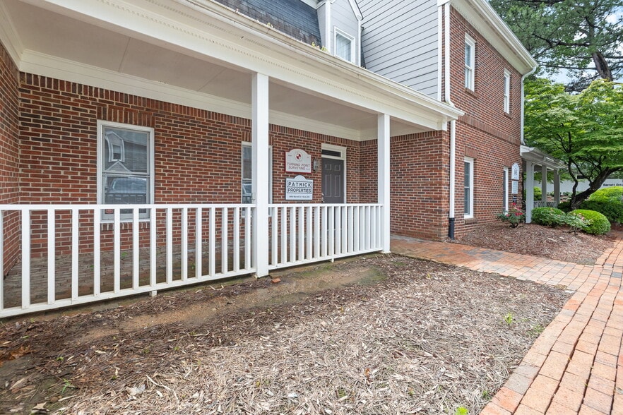 4004 Barrett Dr, Raleigh, NC à vendre - Photo de l’immeuble – Image 3 sur 15