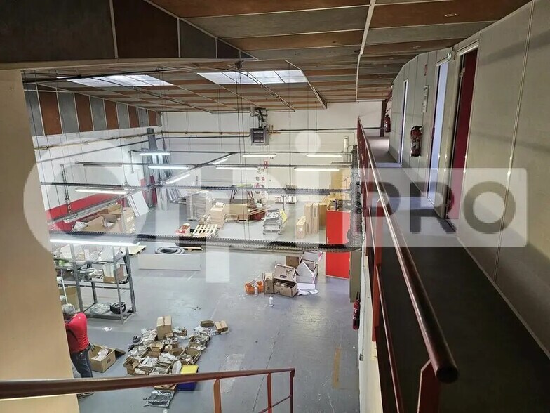 Local d’activités dans Tinqueux à louer - Photo intérieure – Image 3 sur 7