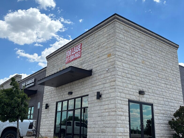 808 Fort Worth Hwy, Weatherford, TX à louer - Photo de l’immeuble – Image 3 sur 10