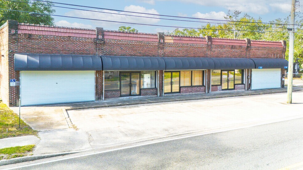 446 Golfair Blvd, Jacksonville, FL à vendre - Photo de l’immeuble – Image 3 sur 20