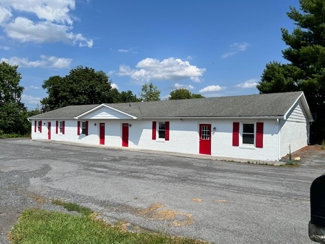 101 Blossom Dr, Winchester, VA à louer - Photo principale – Image 1 sur 7