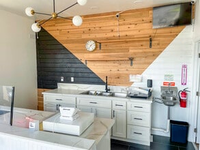 823 California Ave, Wahiawa, HI à louer Photo de l’immeuble– Image 2 sur 3