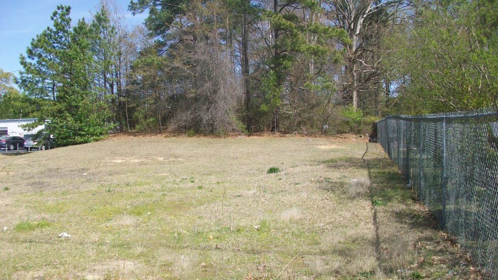 PAMALEE Dr, Fayetteville, NC à vendre - Autre – Image 1 sur 2