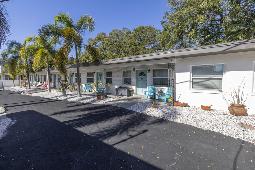 779 9th Ave N, Saint Petersburg, FL à vendre - Photo de l’immeuble – Image 2 sur 49