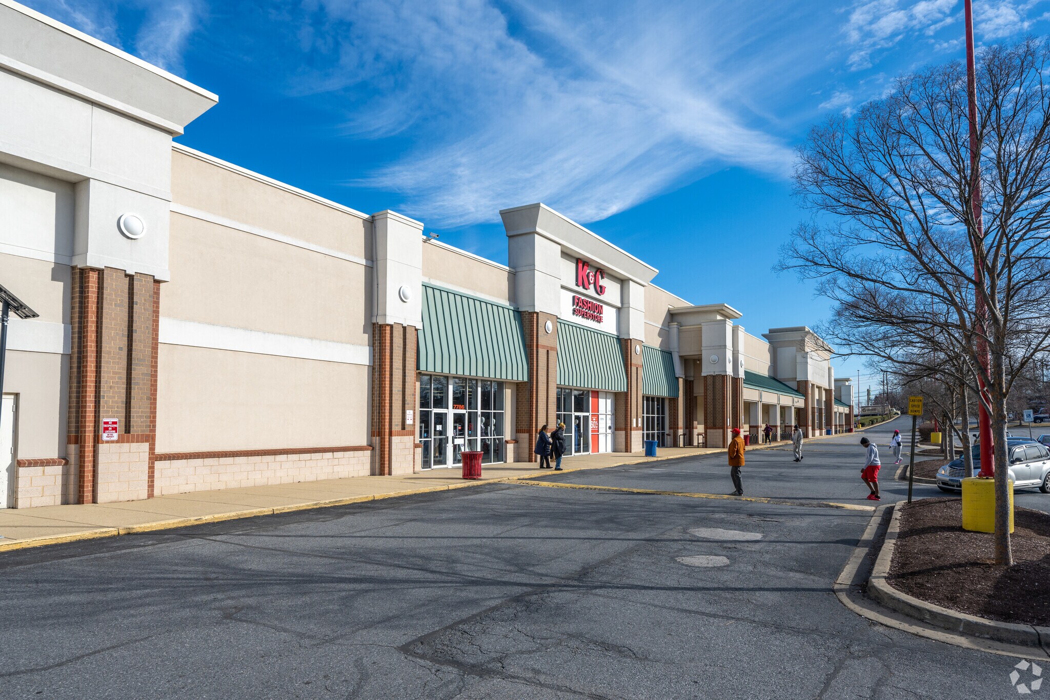 7780-7790 Riverdale Rd, New Carrollton, MD à louer Photo principale– Image 1 sur 6