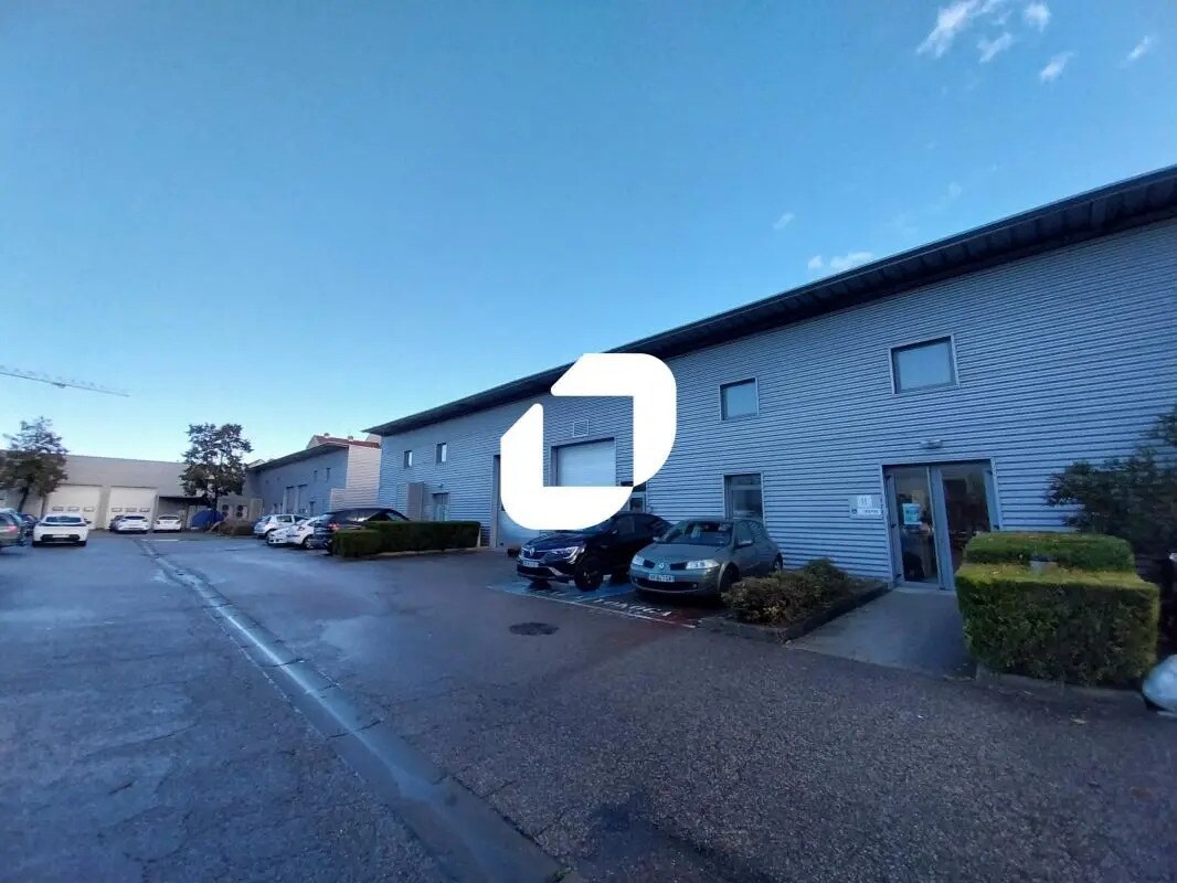 Local d’activités dans Lyon à louer Photo de l’immeuble– Image 1 sur 12