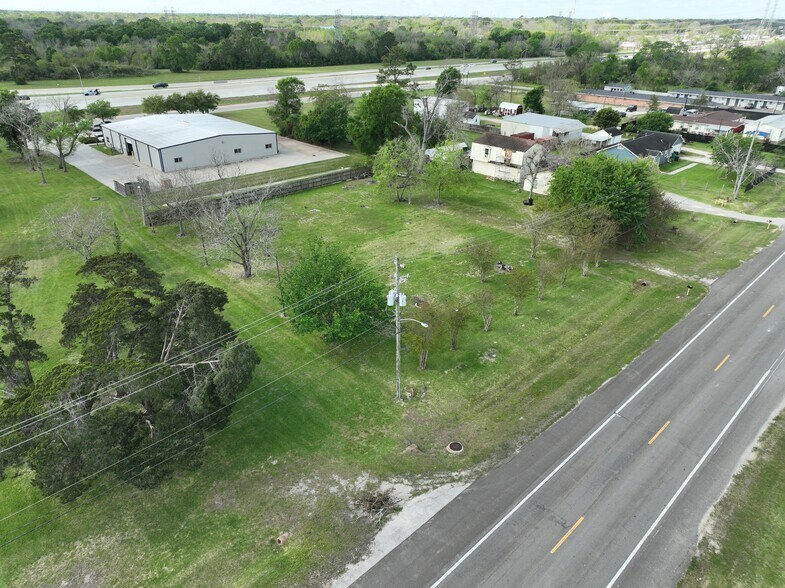 3517 N Alexander Dr, Baytown, TX à vendre - Photo de l’immeuble – Image 2 sur 3