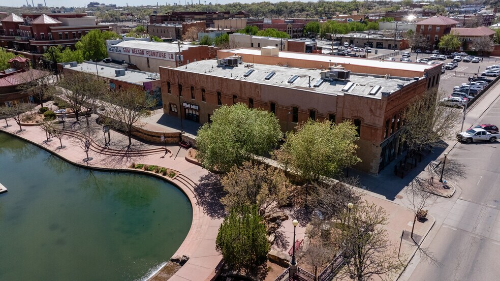 102 S Victoria Ave, Pueblo, CO à vendre - Photo de l’immeuble – Image 2 sur 29