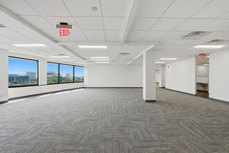 8229 Boone Blvd, Vienna, VA à louer Photo intérieure– Image 2 sur 13