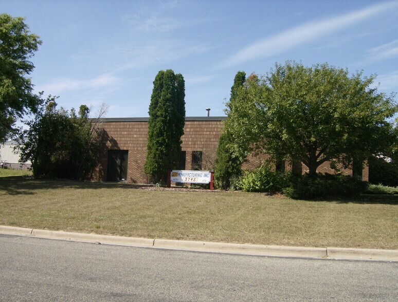 3745 Dykstra Dr NW, Grand Rapids, MI à vendre - Photo de l’immeuble – Image 3 sur 35