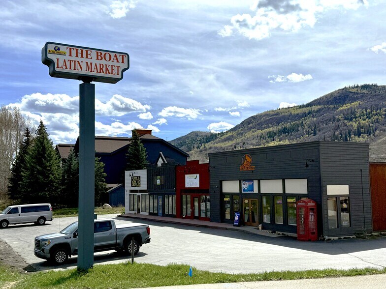 675 S Lincoln Ave, Steamboat Springs, CO à louer - Photo principale – Image 1 sur 3