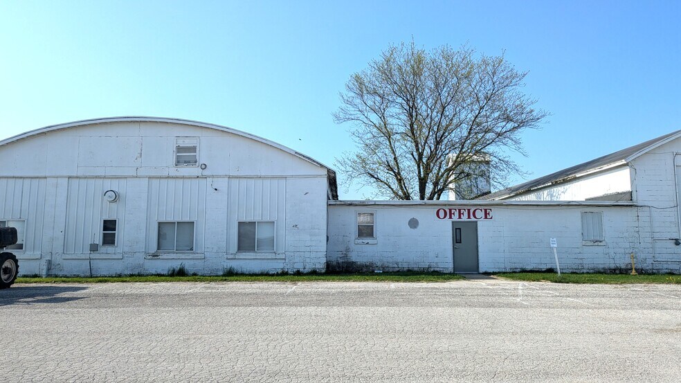25833 E 2450 North Rd, Lexington, IL à louer - Photo de l’immeuble – Image 2 sur 4