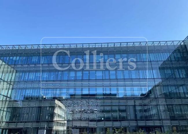 Plus de détails pour Bureau, Local d'activités à louer