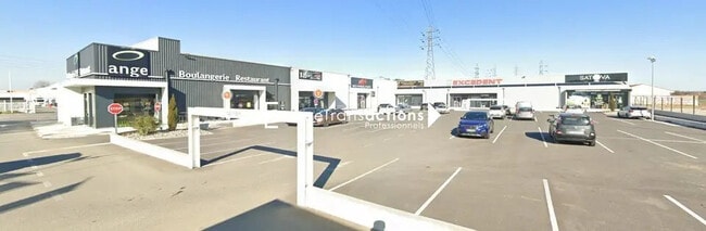 Plus de détails pour Local commercial à louer