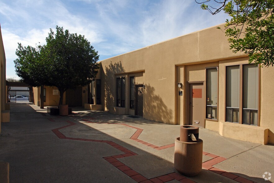 1516 Main St, Ramona, CA à louer - Photo de l’immeuble – Image 3 sur 7